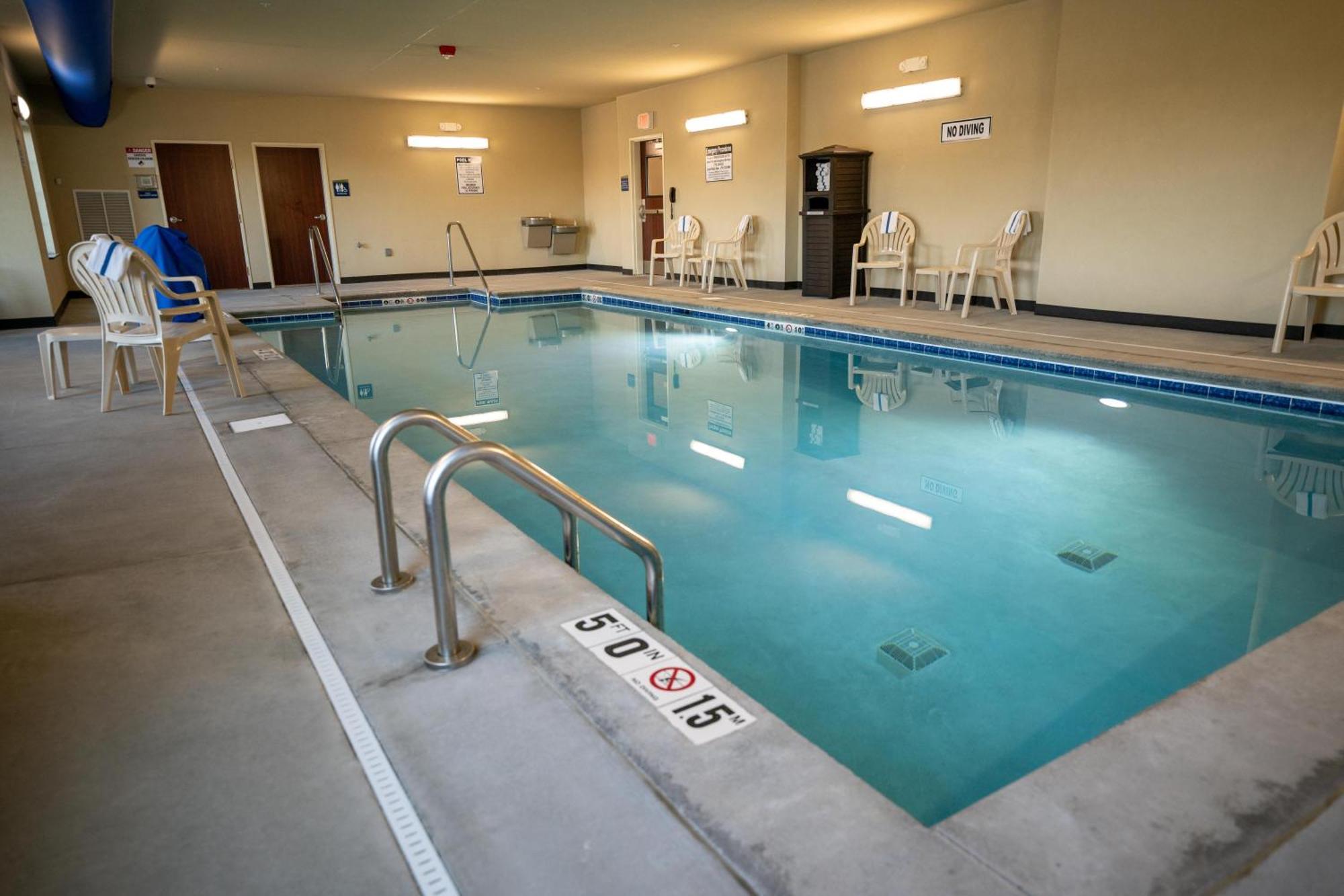 Cobblestone Hotel & Suites - Lamar Luaran gambar